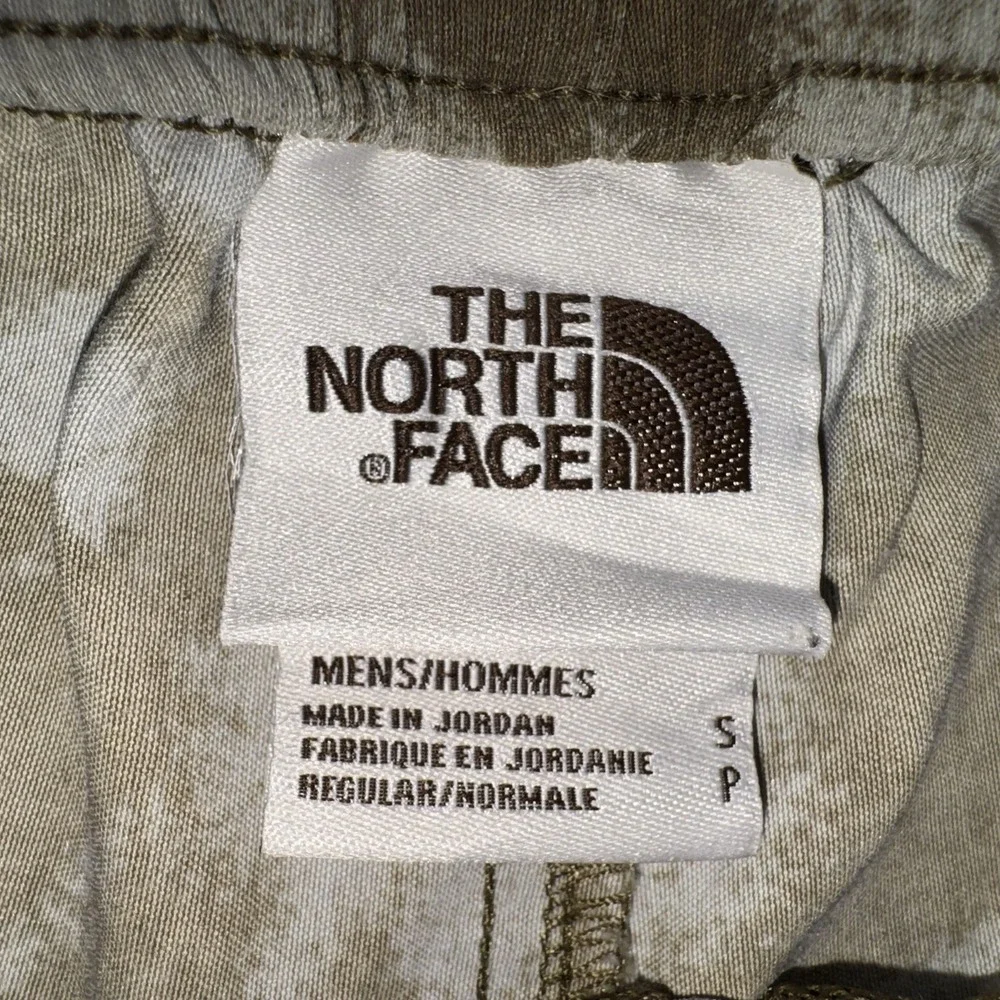 The North Face Shorts Men Size Small Class V Pull-On Camo Print